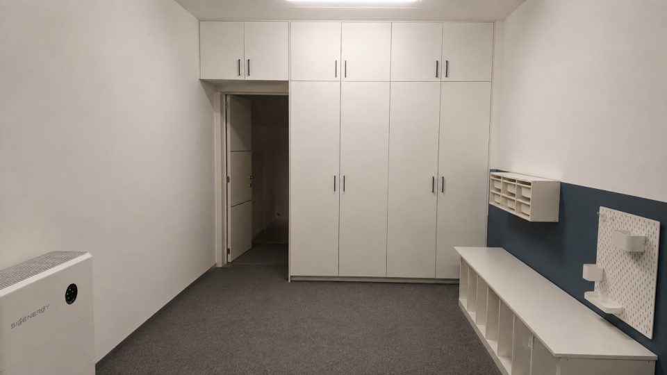 Polyvalente ruimte van 21,14 m² met ingebouwde kasten, zonder werken opnieuw garage